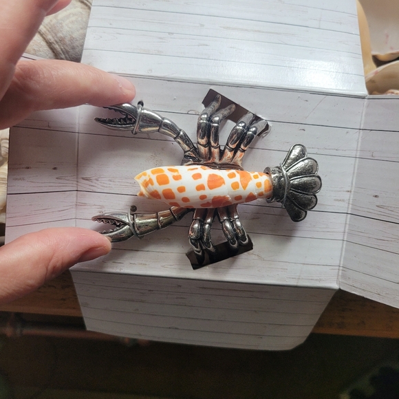 New in box Tommy Bahama lobster sea shell bottle stopper - Picture 7 of 7